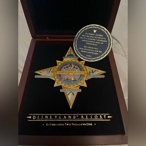 Disneyland Resort Limited Edition Pin Set in Collectors Box